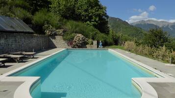 Chalet | Pool | Outdoor pool