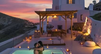 Stunning BlueWhite Villa: Luxury Heated Infinity Pool Escape