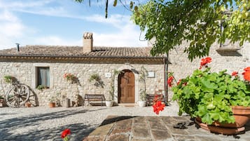 Cottage | Exterior