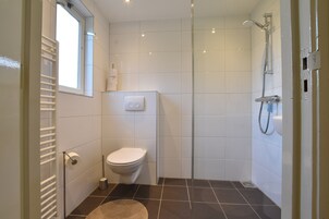 House | Bathroom