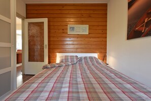 House | 2 bedrooms, individually furnished, bed sheets - Cottage in Veluwe Near Forest Park (Garderen)