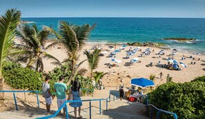 Platja a a prop