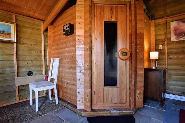 Spa treatment - Spacious Holiday Home in Garderen near Forest (Garderen)