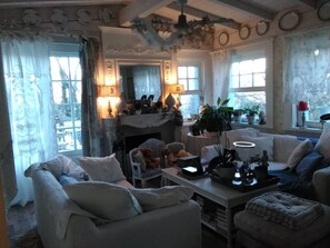 Living area - Single villa a few steps from Lake Garda (Costermano)