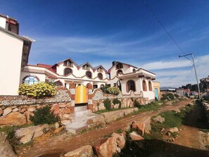 Front of property - Hostal Jallalla (Isla del Sol)