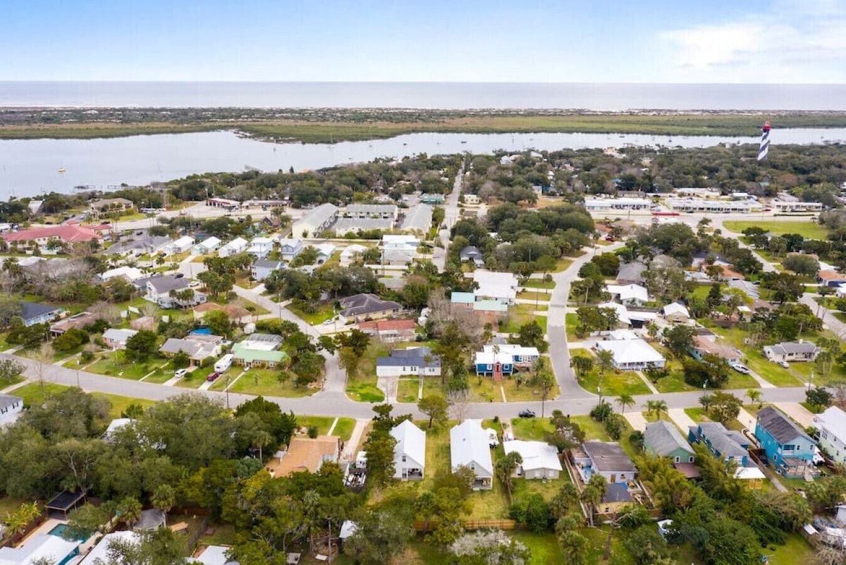 Photo 38 of Lion’s Sail: Island Oasis w/ Pool near Downtown & Beach