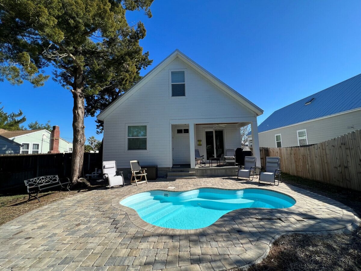 Photo 31 of Lion’s Sail: Island Oasis w/ Pool near Downtown & Beach