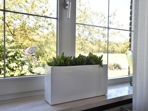 1 Schlafzimmer, individuell eingerichtet, Bettwäsche