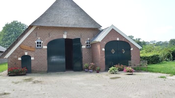 House | Exterior