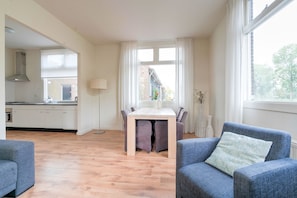 บ้านพัก | ห้องนั่งเล่น