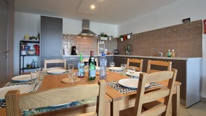 Unclassified image, 4 of 38, button - Amazing Holiday Home in Sainte-ode With Garden (Sainte-Ode)