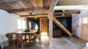 Dining - Pleasant Holiday Home in Herzogenaurach With Sauna (Herzogenaurach)