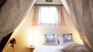 2 bedrooms, individually furnished - Cozy Chalet in Wildert With Private Garden (Essen)