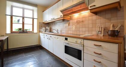 Cozy Weris Cottage Retreat