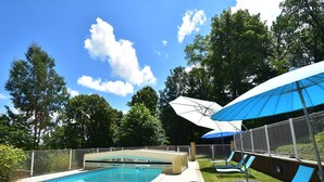 Outdoor pool - House With Heatable Pool Near Sarlat-la-canéda and Beautiful Castles (Calviac-en-Perigord)
