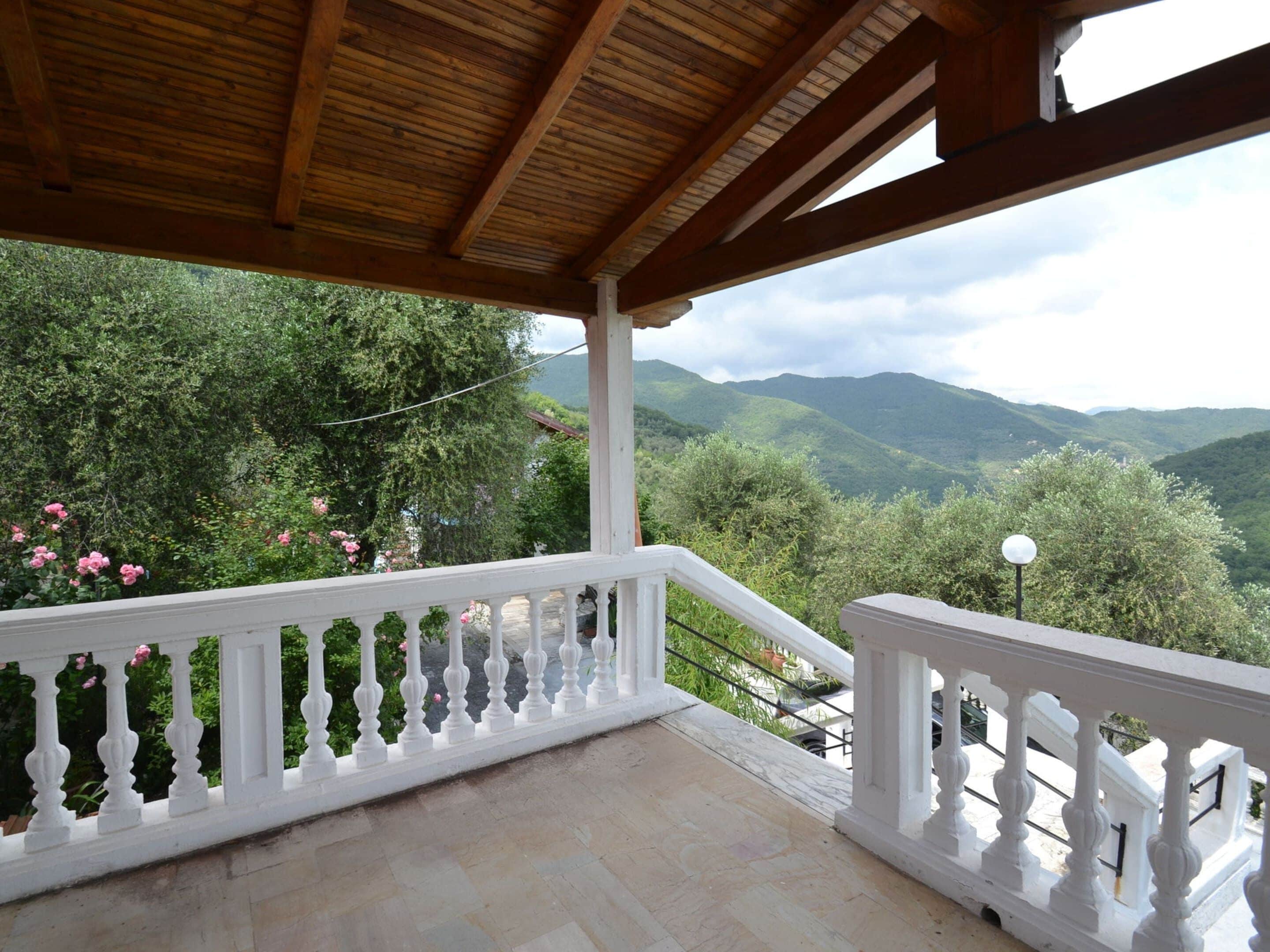 Rumah | Pemandangan dari properti