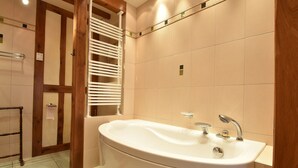 Unclassified image, 5 of 28, button - Cosy Apartment in Honfleur With a Private Garden (Honfleur)