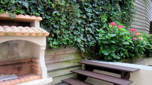Unclassified image, 2 of 28, button - Cosy Apartment in Honfleur With a Private Garden (Honfleur)