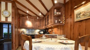 Unclassified image, 4 of 28, button - Cosy Apartment in Honfleur With a Private Garden (Honfleur)