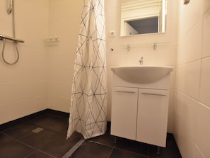 Apartment | Bathroom | Shower