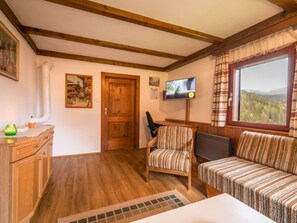 House | Living area - Chalet in Kalchberg Near Klippitztorl Ski (Bad Sankt Leonhard im Lavanttal)