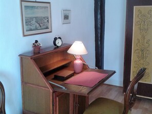 3 bedrooms, individually furnished, bed sheets