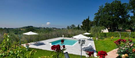Hus | Pool | Utomhuspool