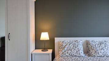 1 chambre, ameublement personnalisé, draps fournis