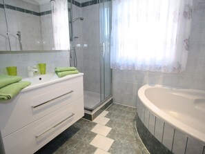 House | Bathroom