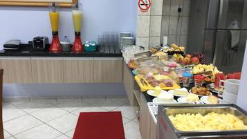 Free daily buffet breakfast