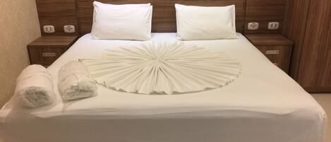 1 bedroom, minibar, in-room safe, desk
