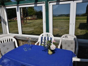 Balcony - Spacious Farmhouse in Boiensdorf Amidst the Forest (Boiensdorf)