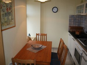 Dining - Spacious Farmhouse in Boiensdorf Amidst the Forest (Boiensdorf)