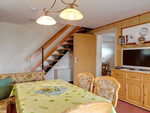House | Dining - Finnhutte in Trusetal Near Waterfall (Brotterode-Trusetal)