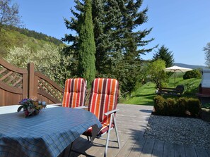 Balcony - Attractive Holiday Home in Schonbrunn With Garden (Schleusegrund)