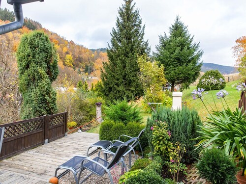 Attractive Holiday Home in Schonbrunn With Garden