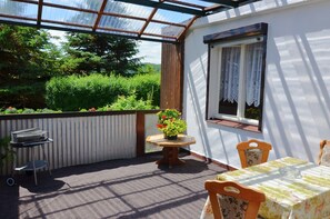House | Balcony - Holiday Home in Cattenstedt Harz With Garden (Blankenburg)