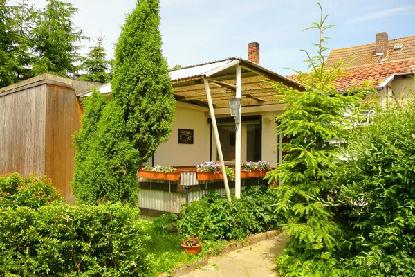 Holiday Home In Cattenstedt Harz With Garden - Blankenburg