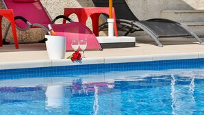 Outdoor pool - Lush Villa in Cairanne Provence With Private Pool (Cairanne)