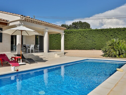 Lush Villa in Cairanne Provence With Private Pool