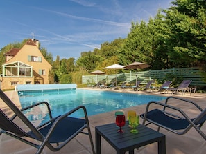 Outdoor pool, a heated pool - Spacious Villa With Heated Pool, Several Terraces and a lot of Privacy (Masclat)