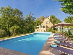 Outdoor pool, a heated pool - Spacious Villa With Heated Pool, Several Terraces and a lot of Privacy (Masclat)