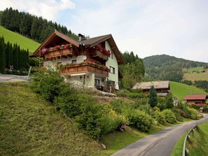 Apartment | Exterior - Apartment in Wagrain Near Ski Slopes (Wagrain)
