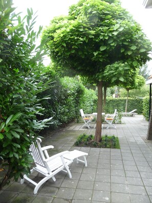 House | Garden - Comfortable Holiday Home in Former School (Hindeloopen)