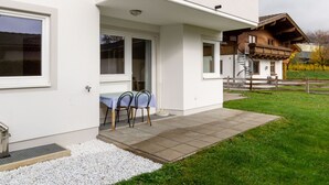 Balcony - Welcoming Apartment in Piesendorf With Balcony (Piesendorf)