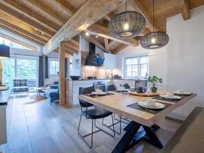 Dining - Spacious Chalet With Sauna in Krimml, Near the Ski-bus Stop (Krimml)