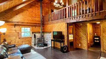 TV connectée, cheminée, jeux vidéo, lecteur de DVD