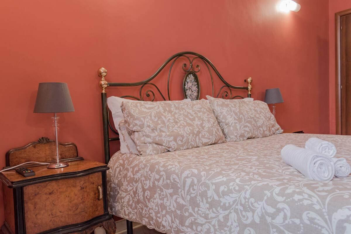 Superior Double Room, 1 Bedroom, City View | Premium bedding, down comforters, desk, laptop workspace