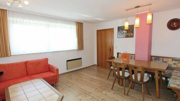 Apartment | Living room