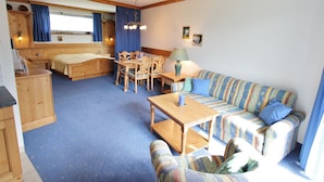 Apartment | Living room - Charming Apartment in Maria Alm With Balcony (Saalfelden am Steinernen Meer)